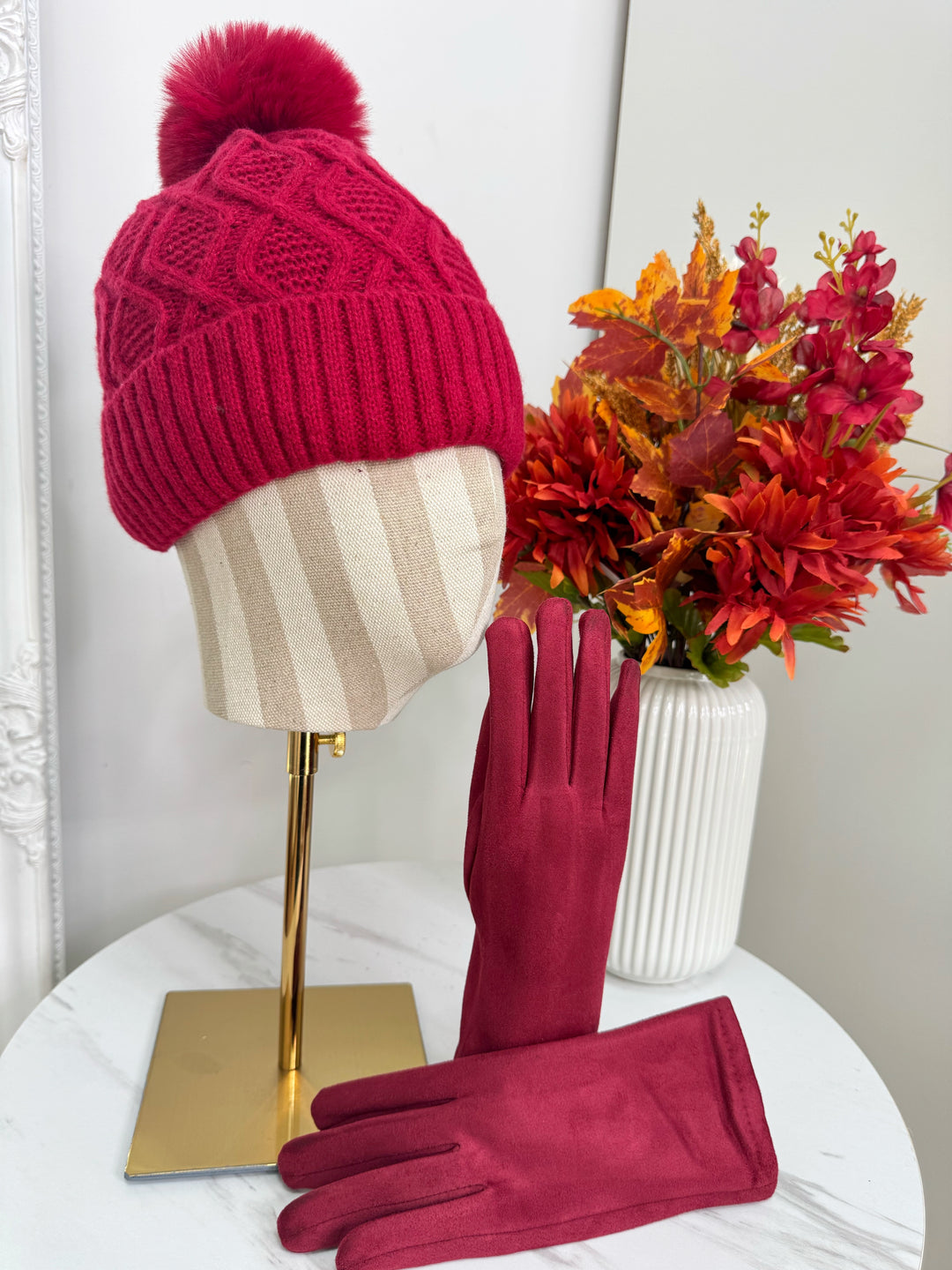 Chain Hat & Glove Bundle