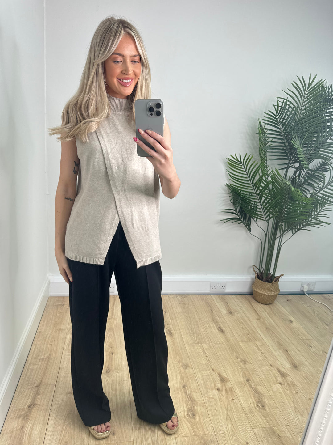 Rhea Cross Knit - Mocha
