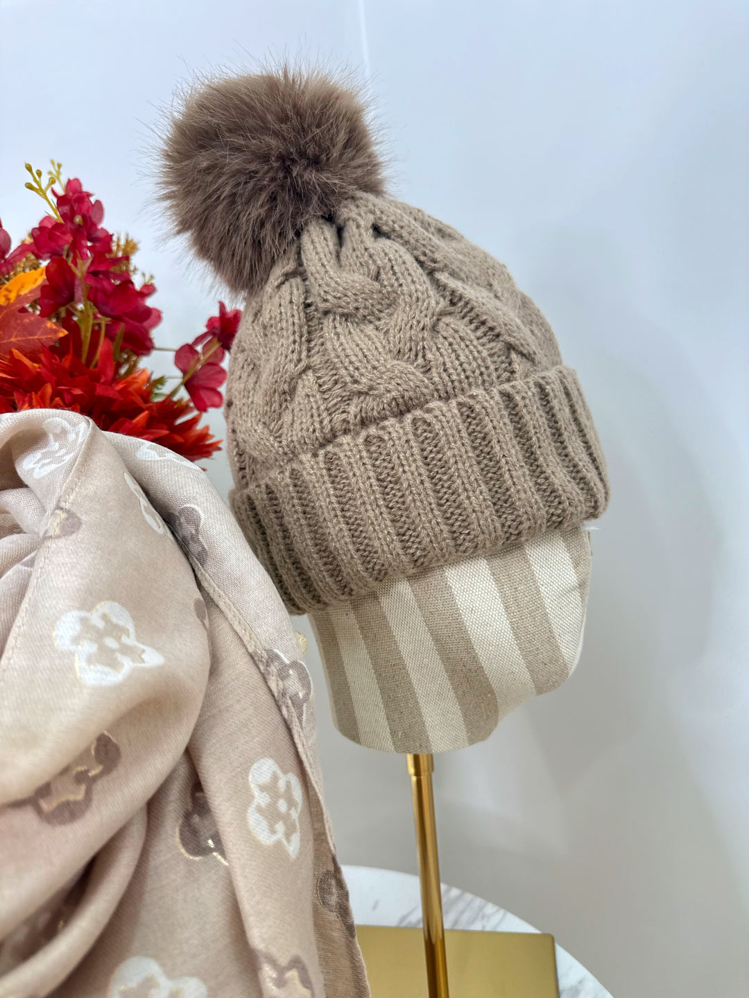 Luxe Pom Pom Hat - Mocha