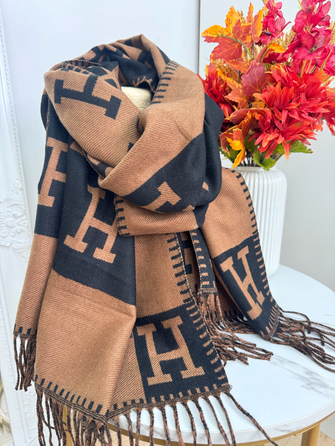 Hama Scarf - Camel & Black