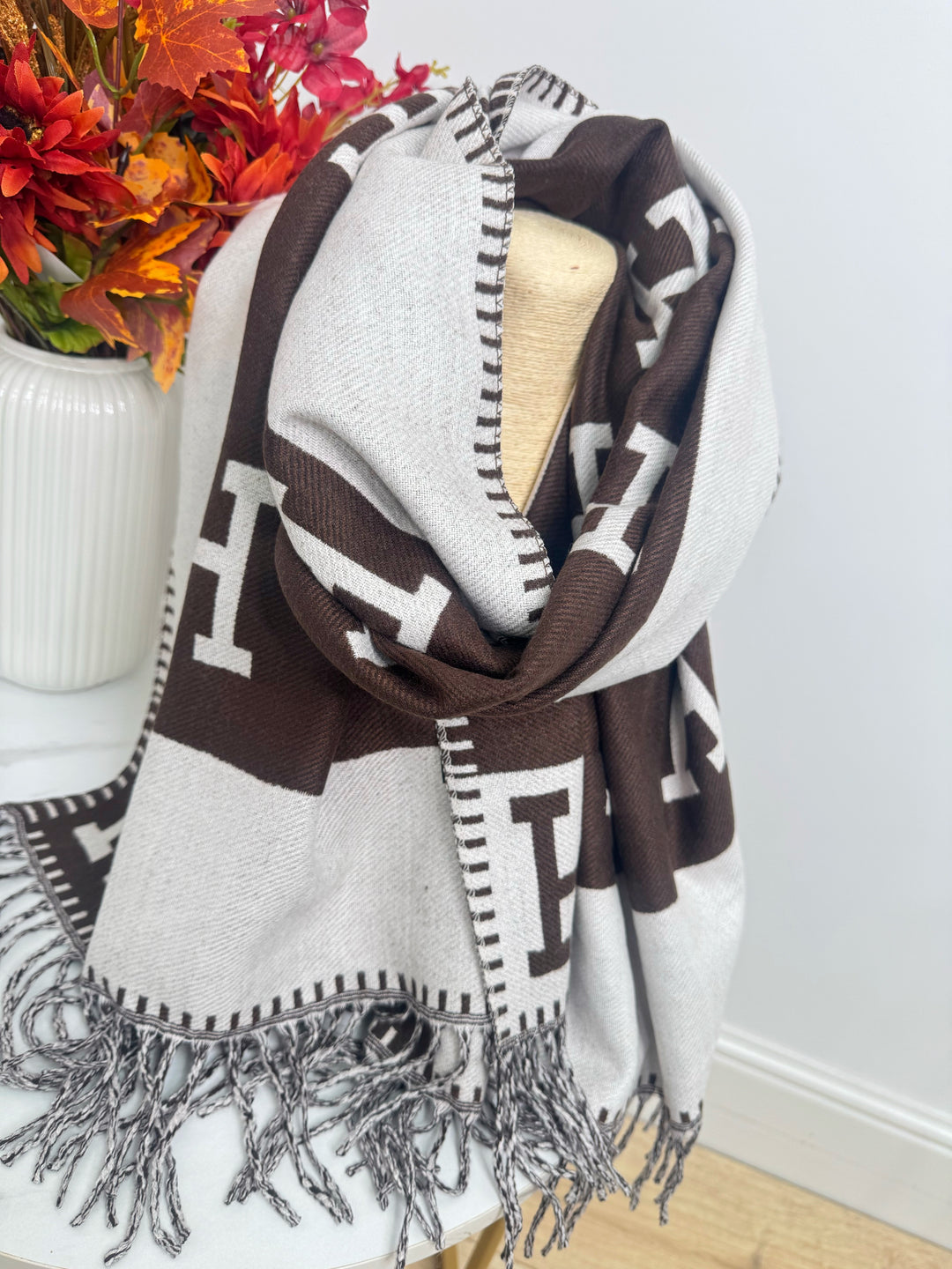Hama Scarf - Cream & Chocolate