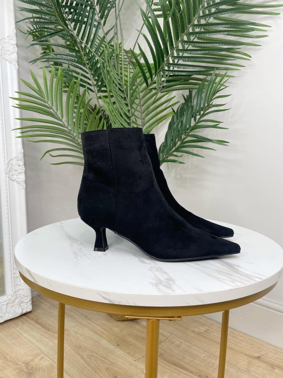 Dottie Boots - Black