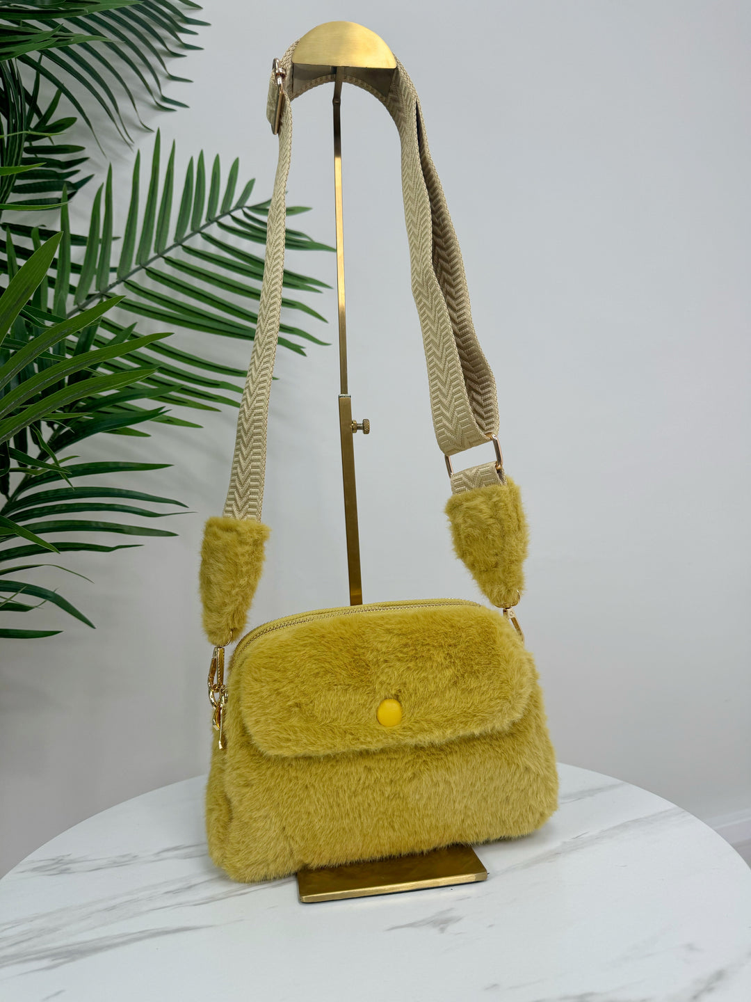 Jerry Faux Fur Bag - Lime