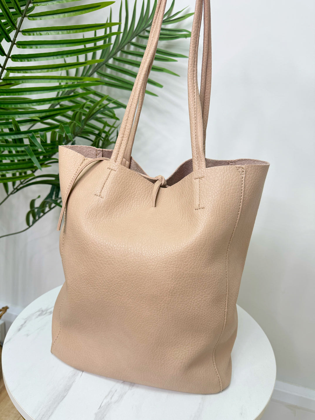 Kembra Tote Bag - PU Taupe