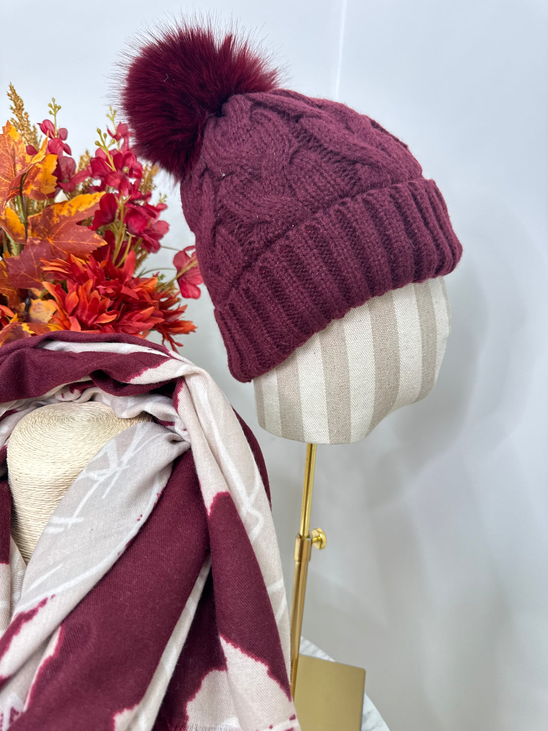 Luxe Pom Pom Hat - Wine