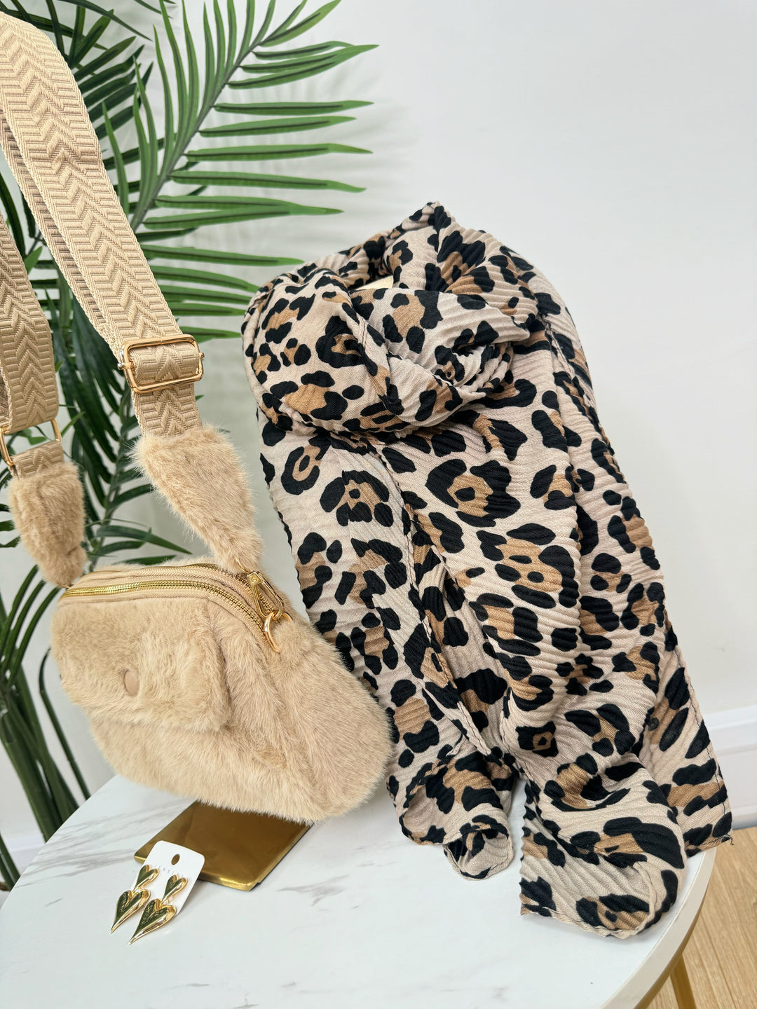 Ribbed Leopard Scarf - Beige
