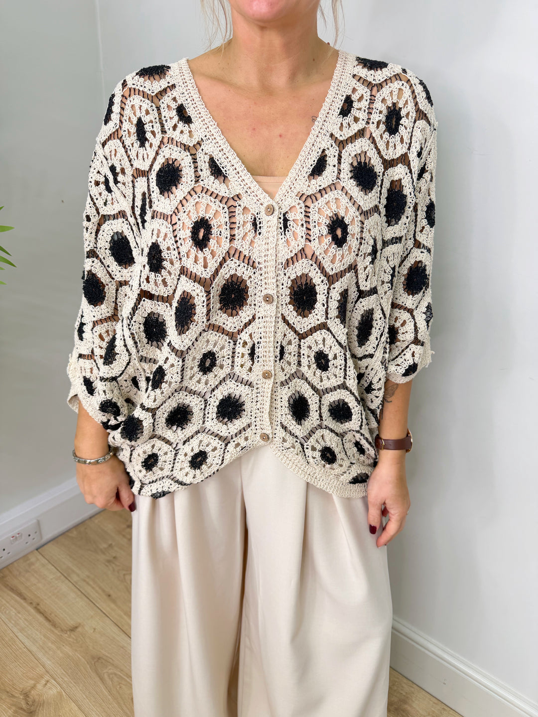 Harmonica Top - Cream & Black