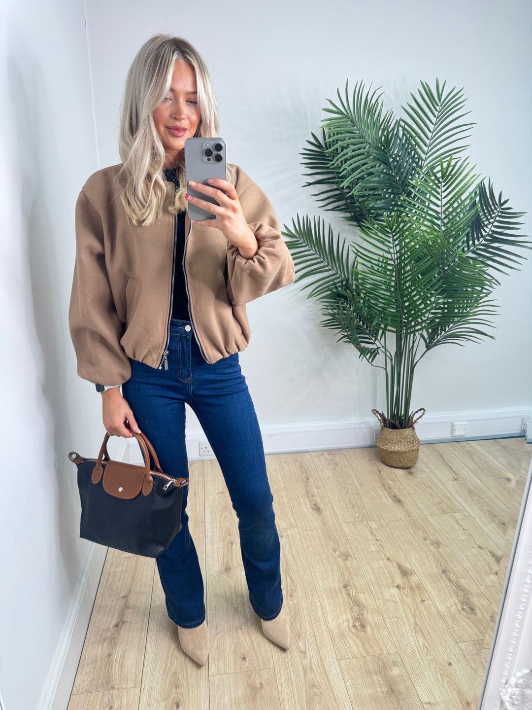 Pippa Bomber - Camel