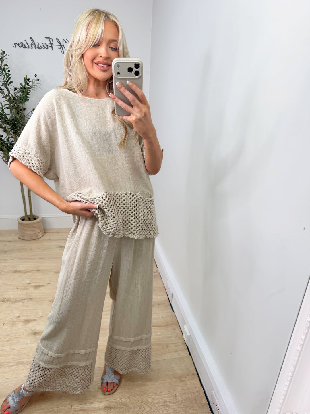 Oslo Mesh Pocket Top - Cream