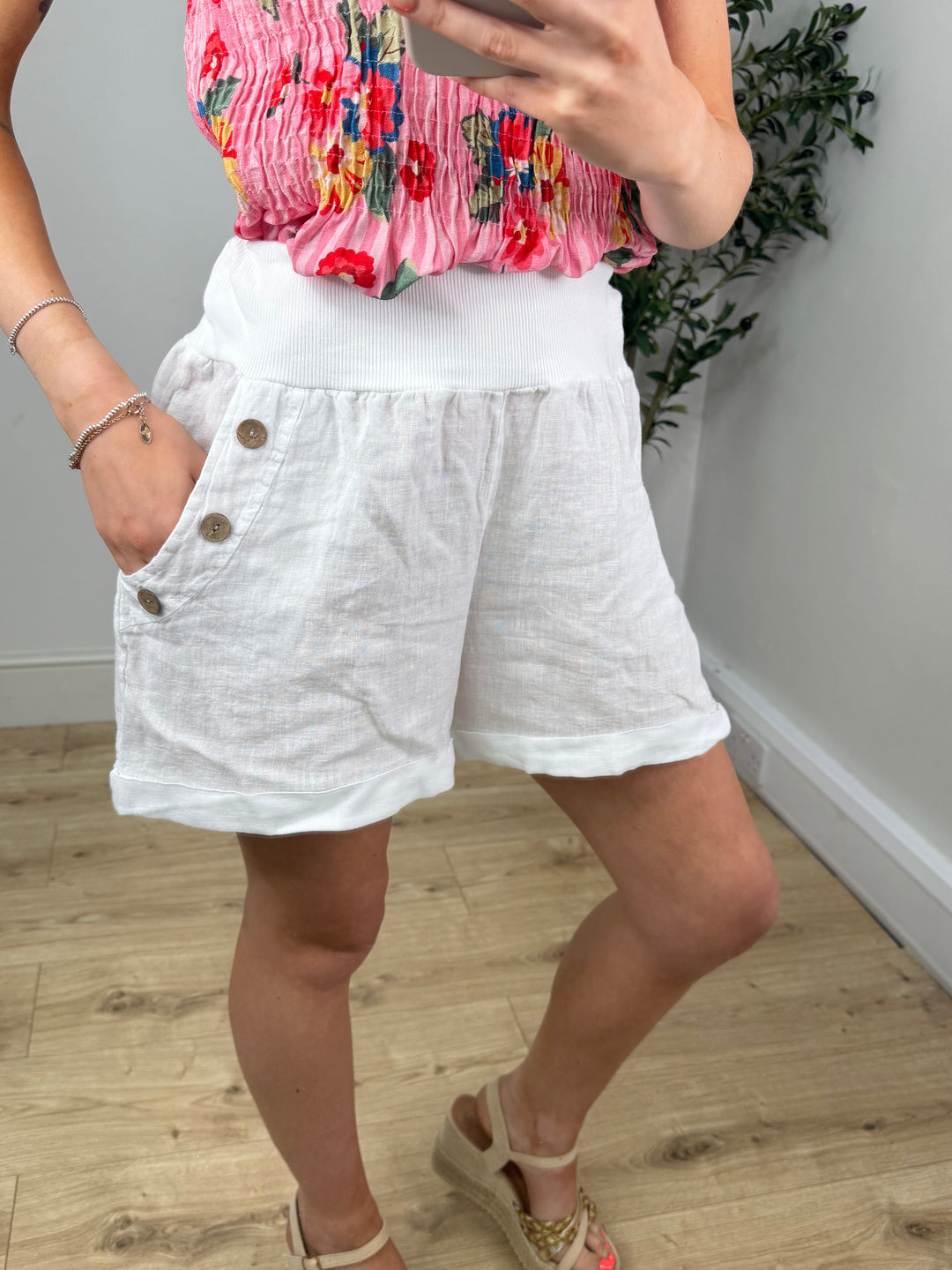 Amelia Linen Button Shorts - White