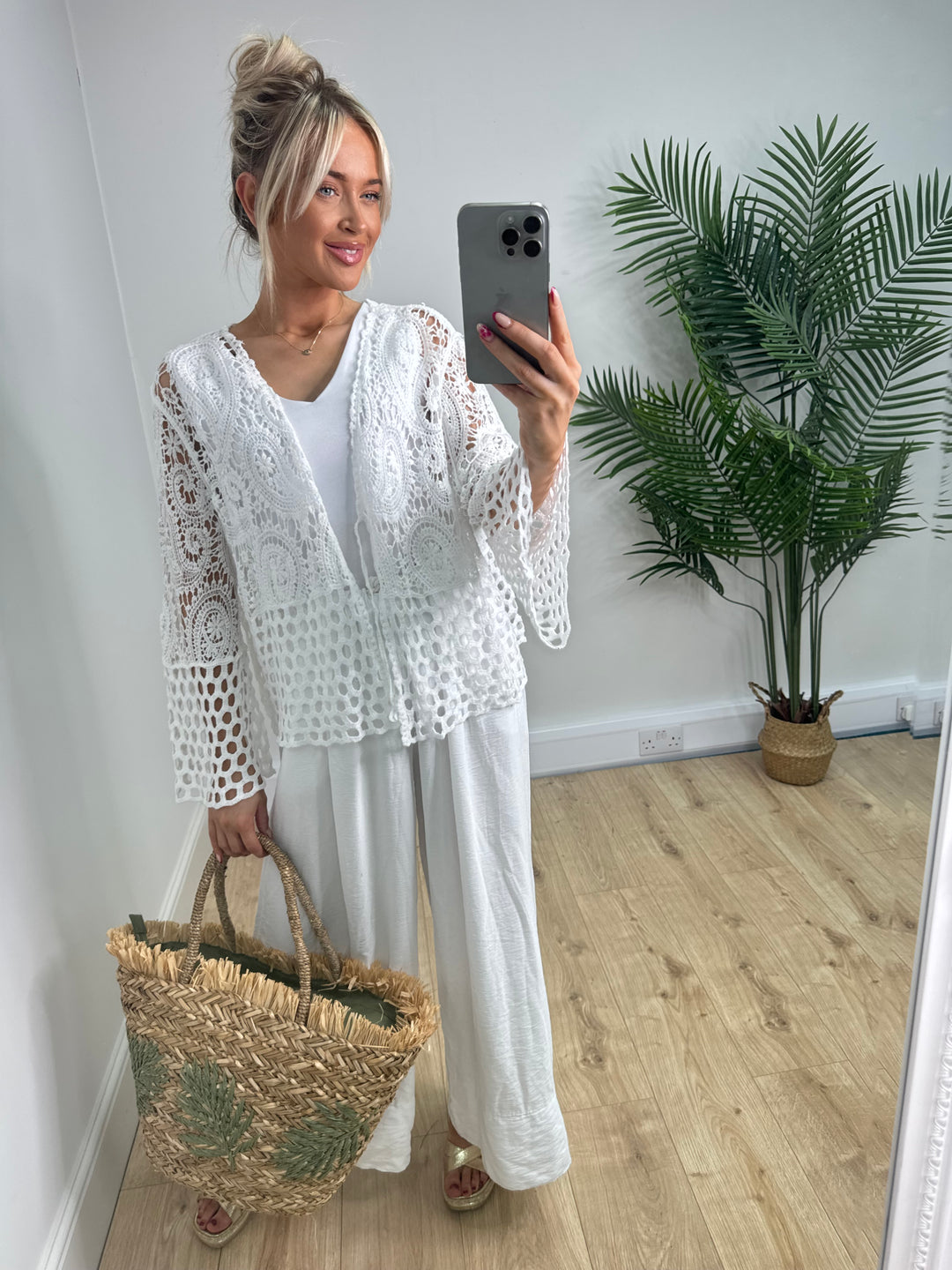 Billie Bolero - White