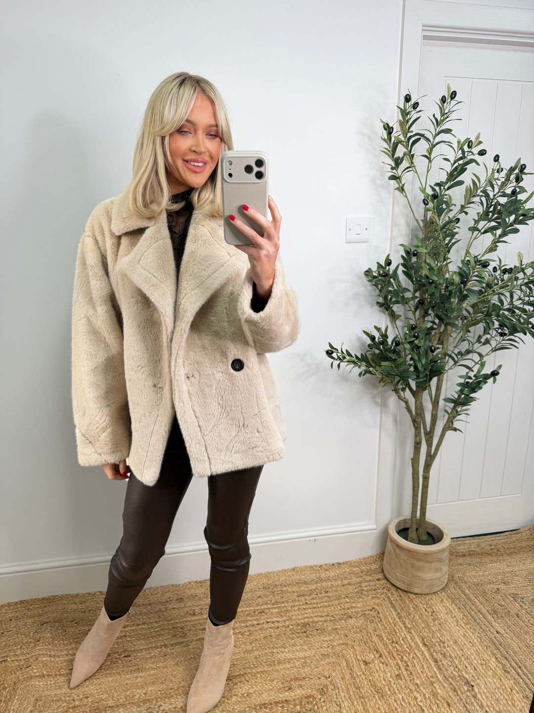Catalina Faux Fur Jacket - Cream