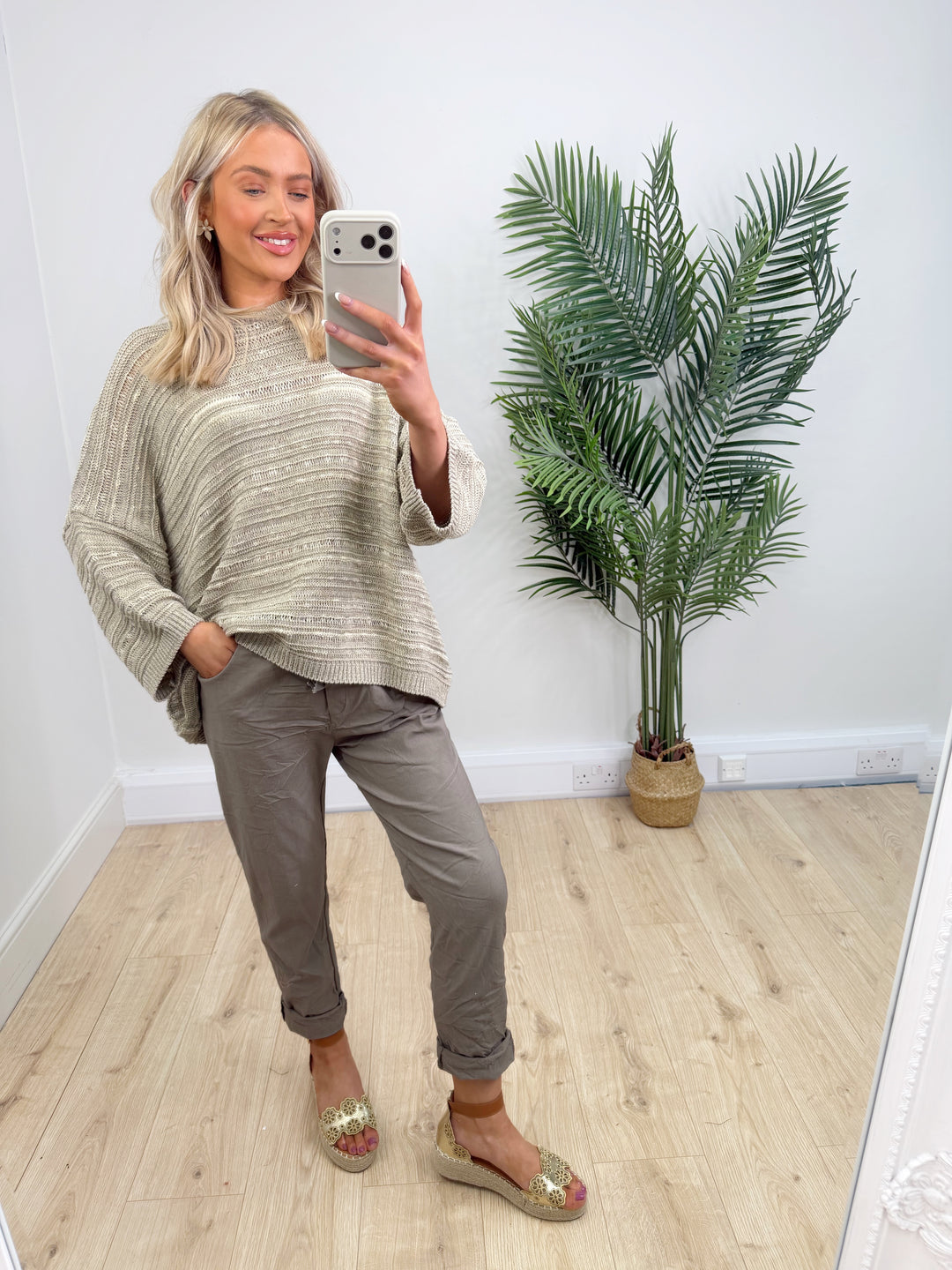 Valerie Crochet Knit - Mocha