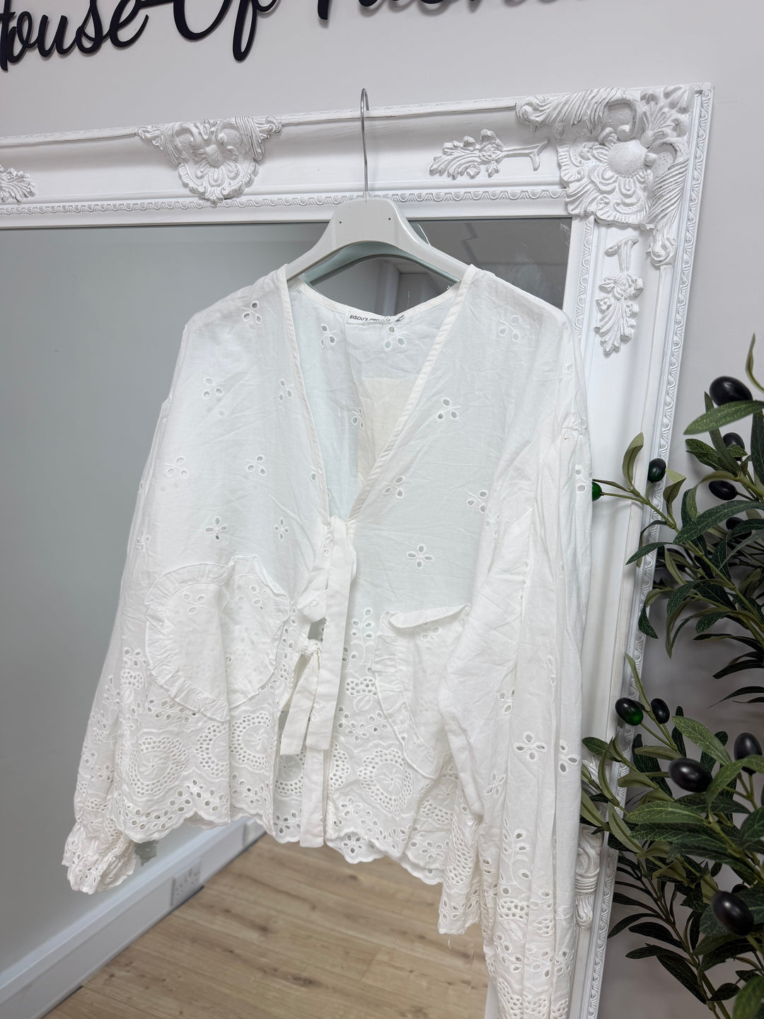 Broderie Anglaise Pocket Top