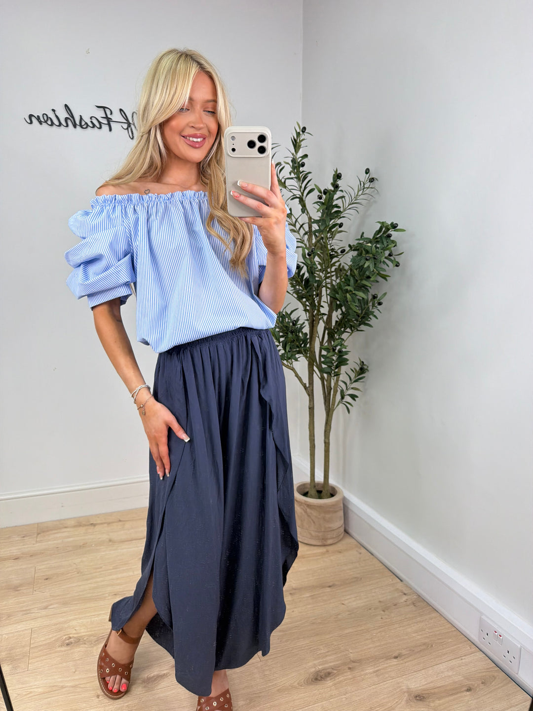 Valencia Trousers - Navy