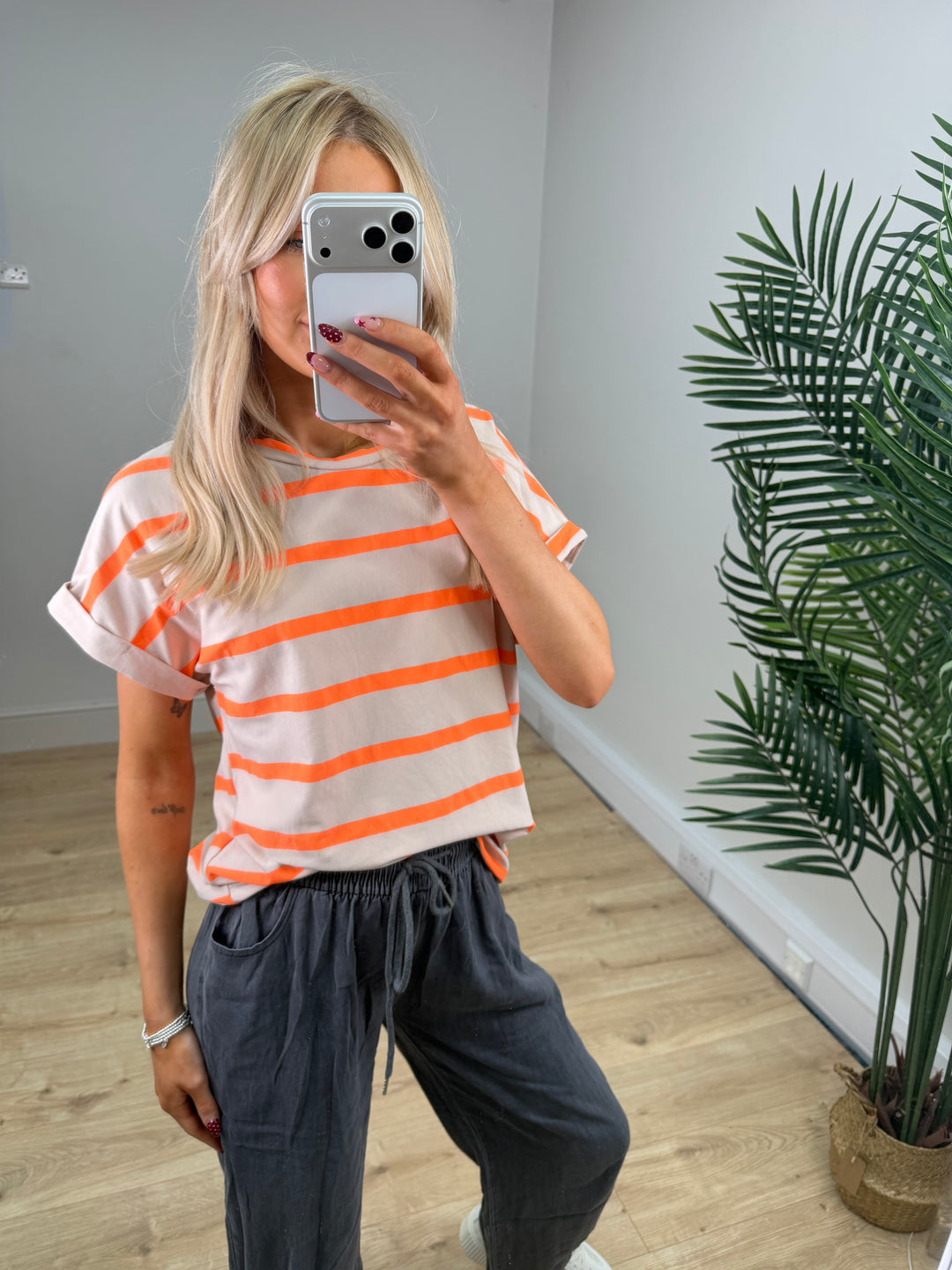 Jessi Tshirt - Orange & Beige