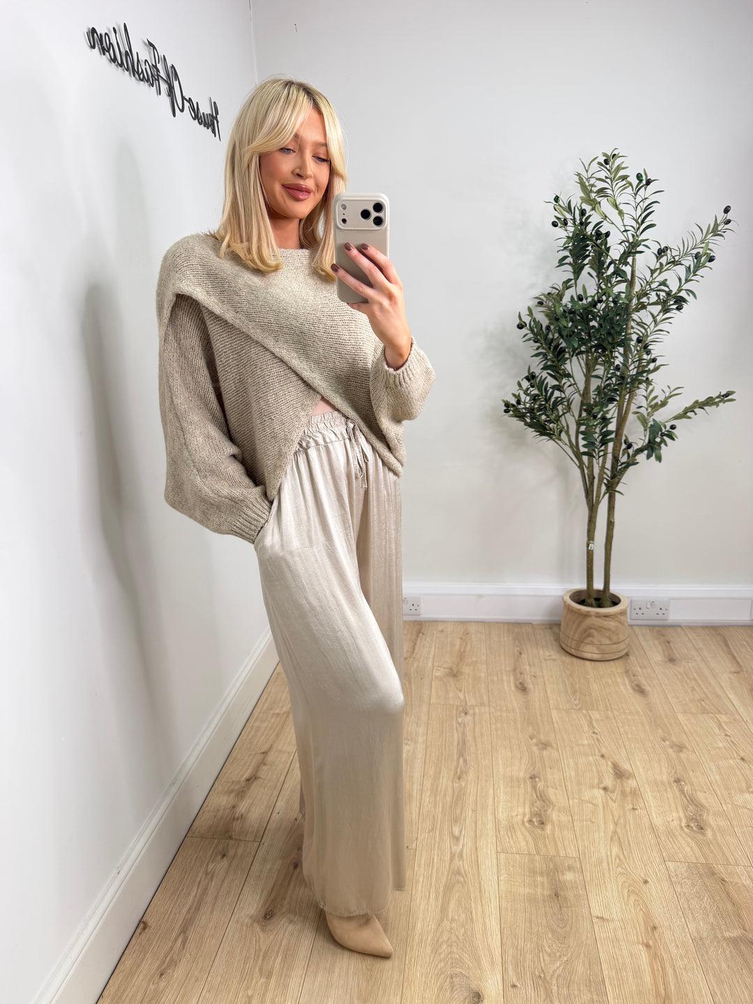 Shimmer Trousers - Champagne