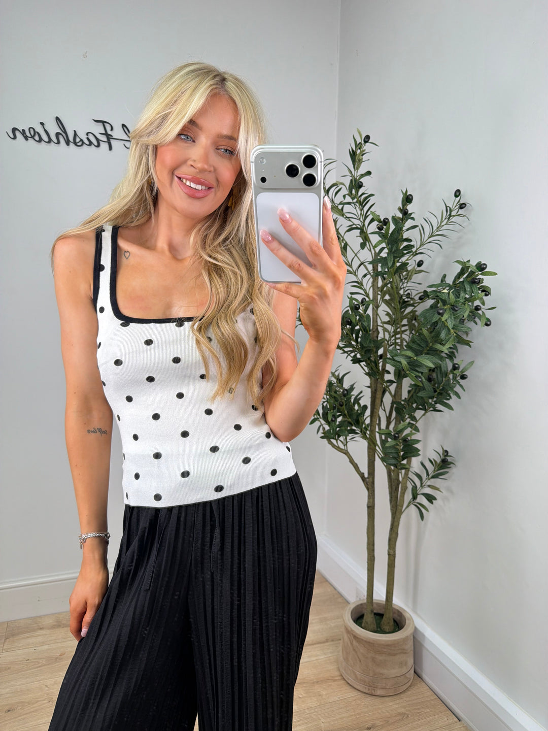Simone Dottie Vest - White