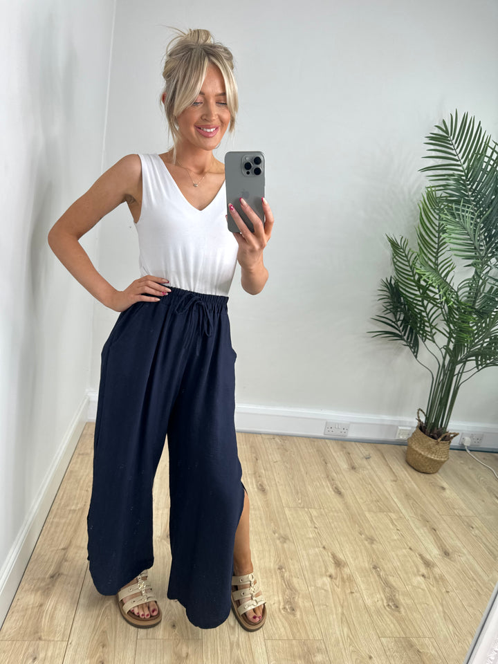 Flora Trousers - Navy