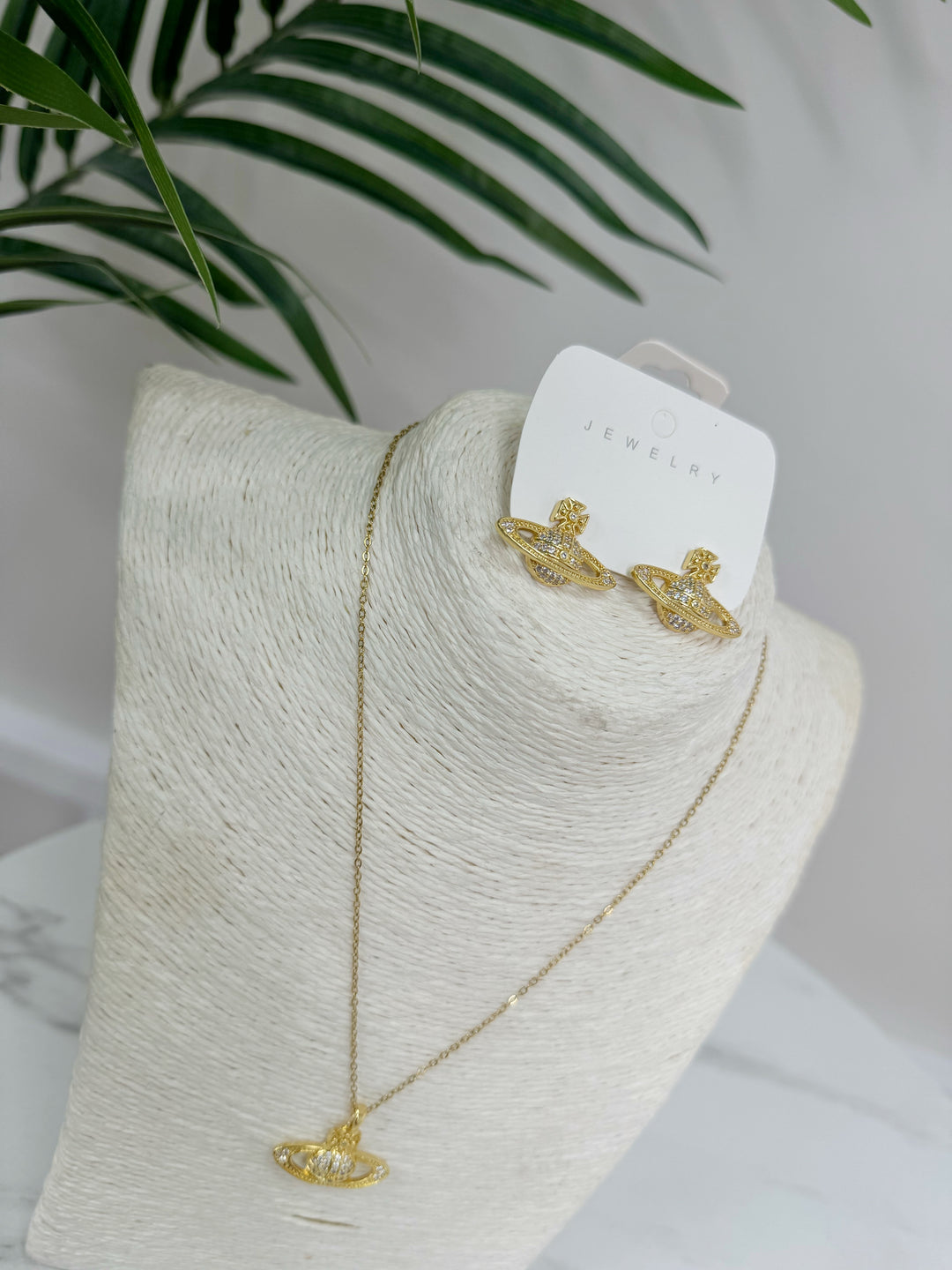Viv Necklace & Earrings