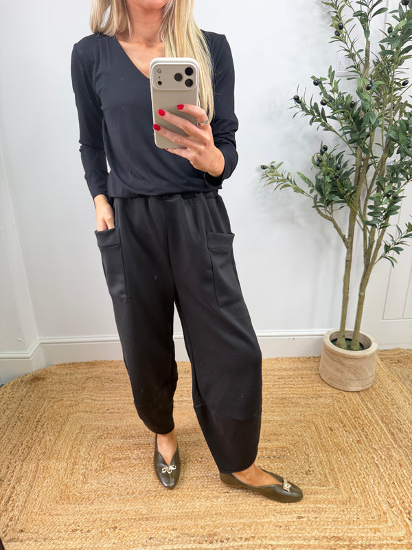 Pocket Barrel Joggers - Black
