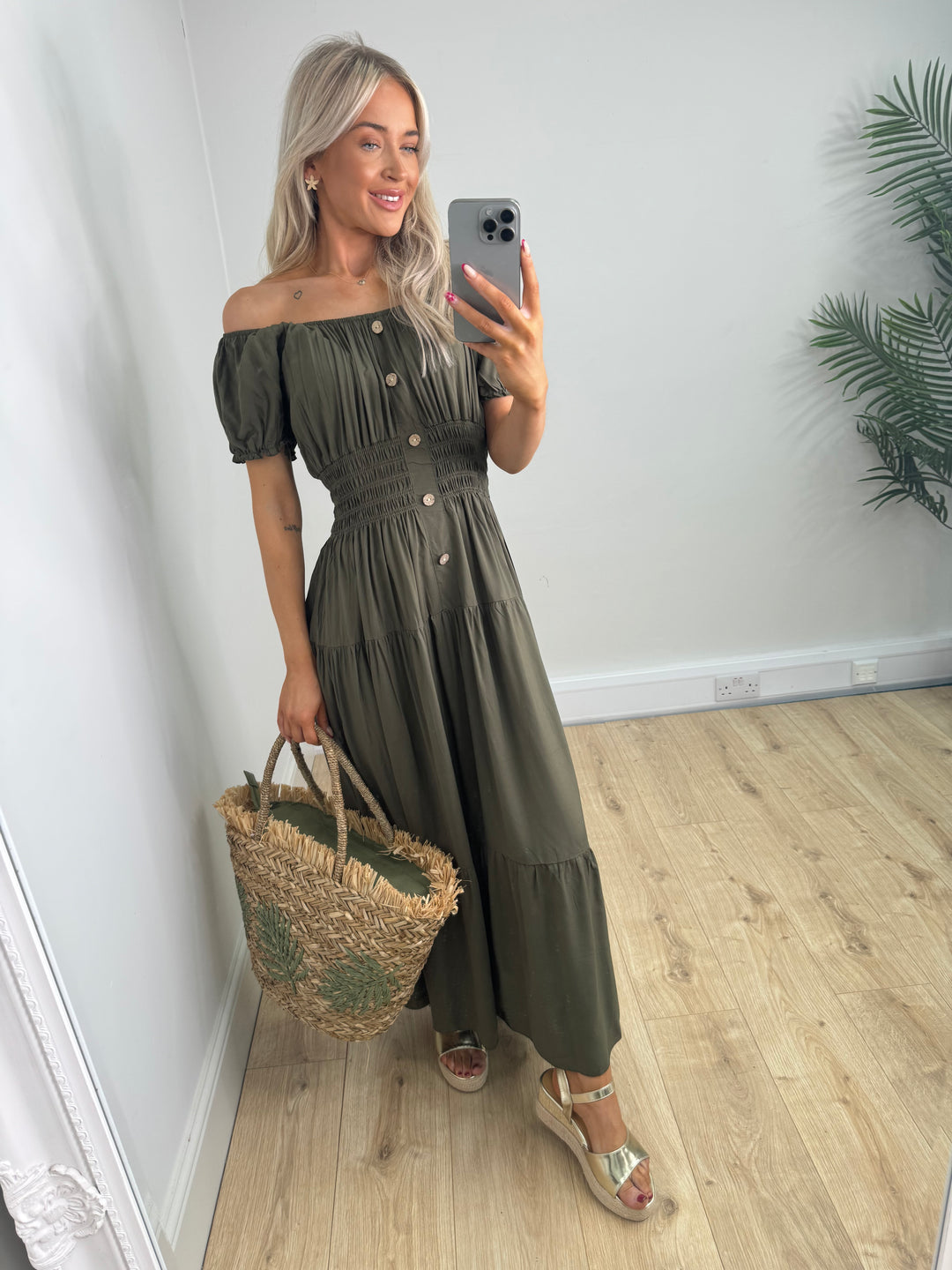 Louisa Magic Dress - Khaki