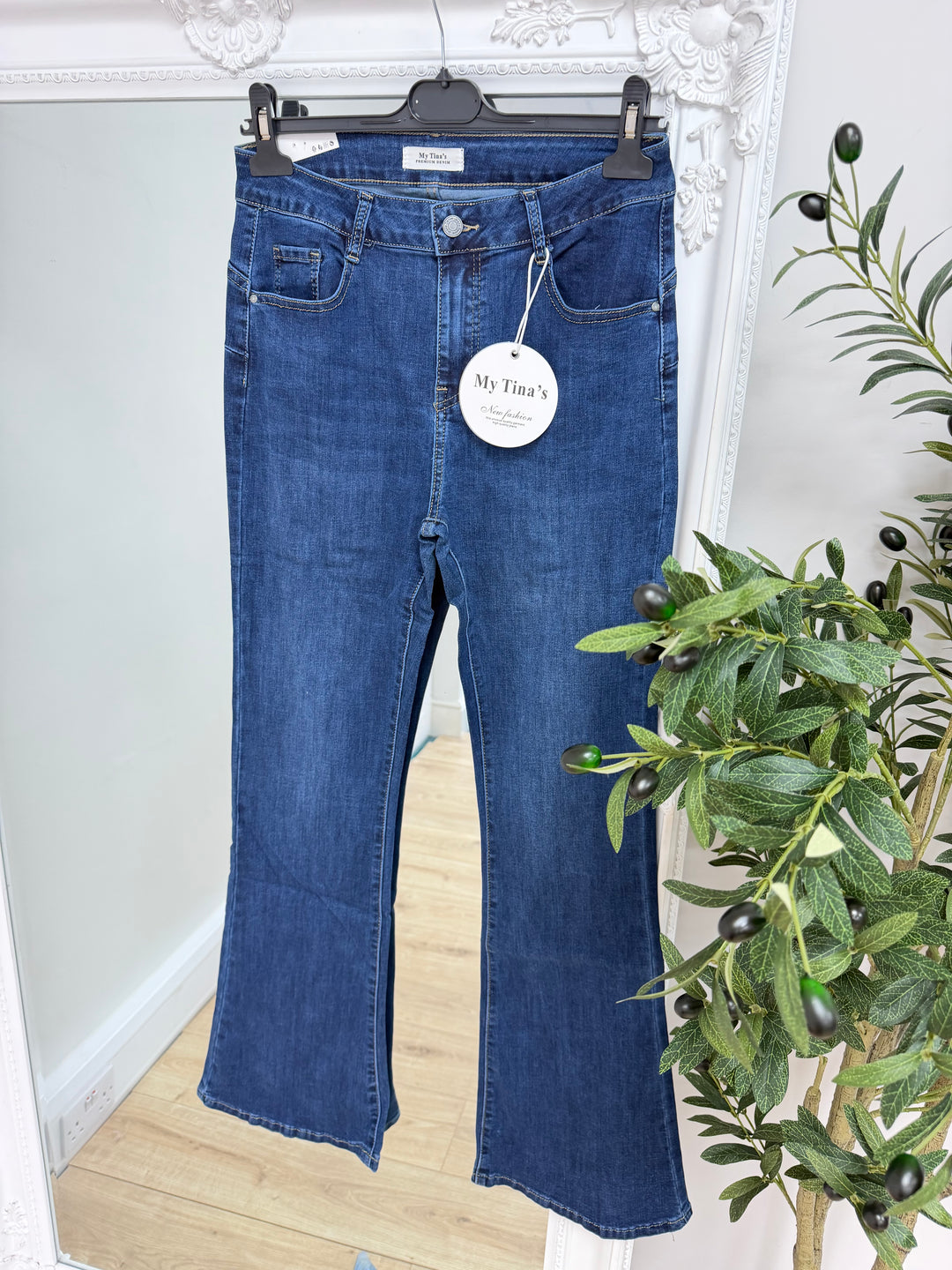 Dark Wash Skinny Flare Size 14