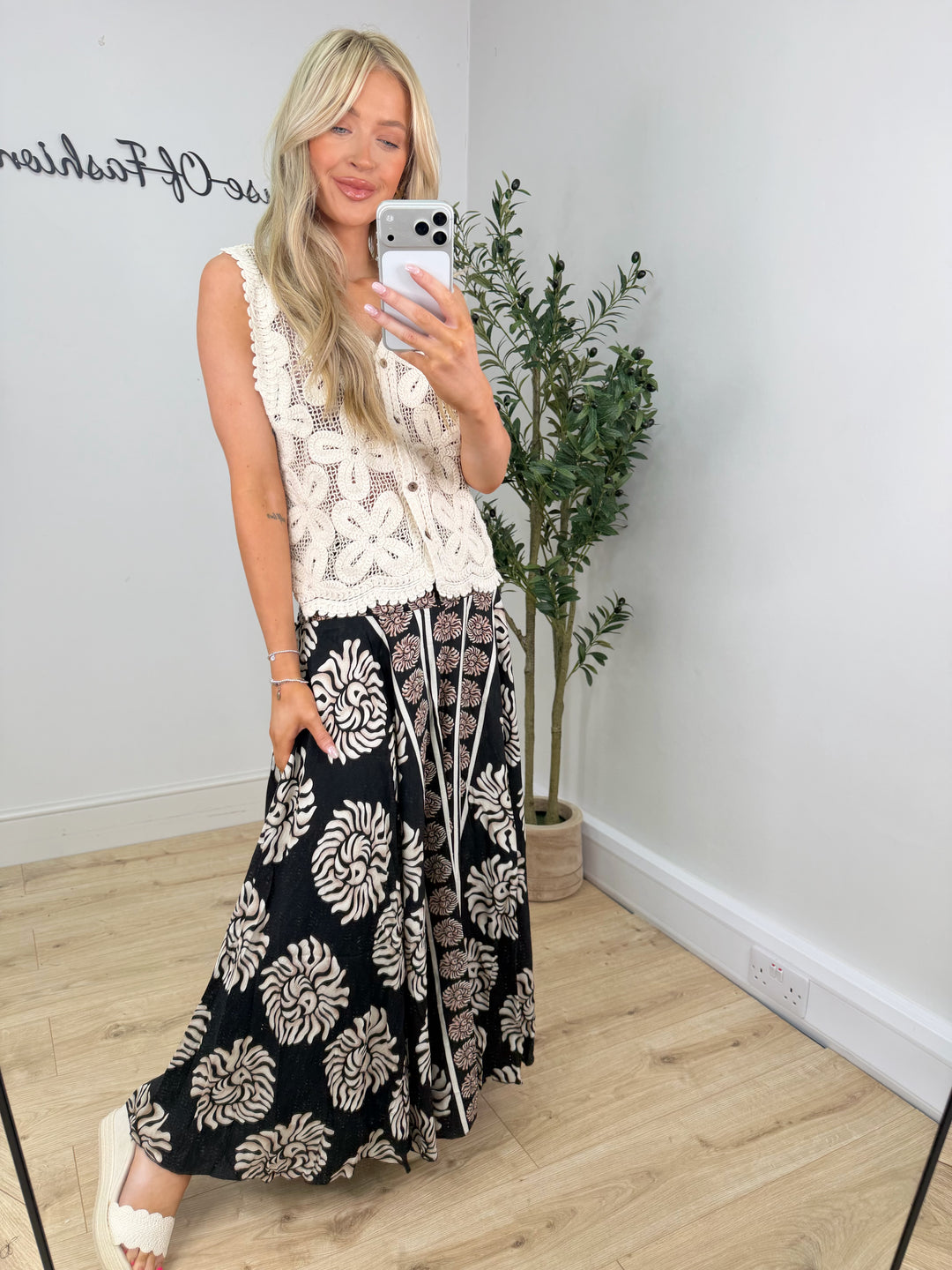 Palm Print Harems - Black