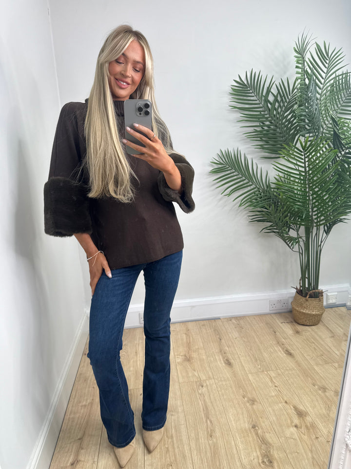 Amanda Fux Fur Cuff - Chocolate