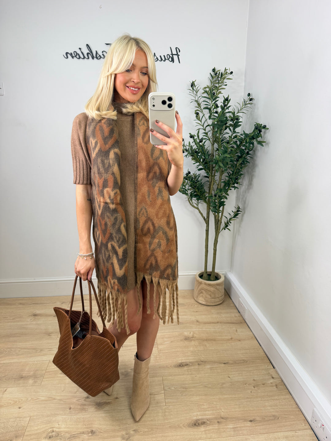 Hallie Heart Scarf - Tan