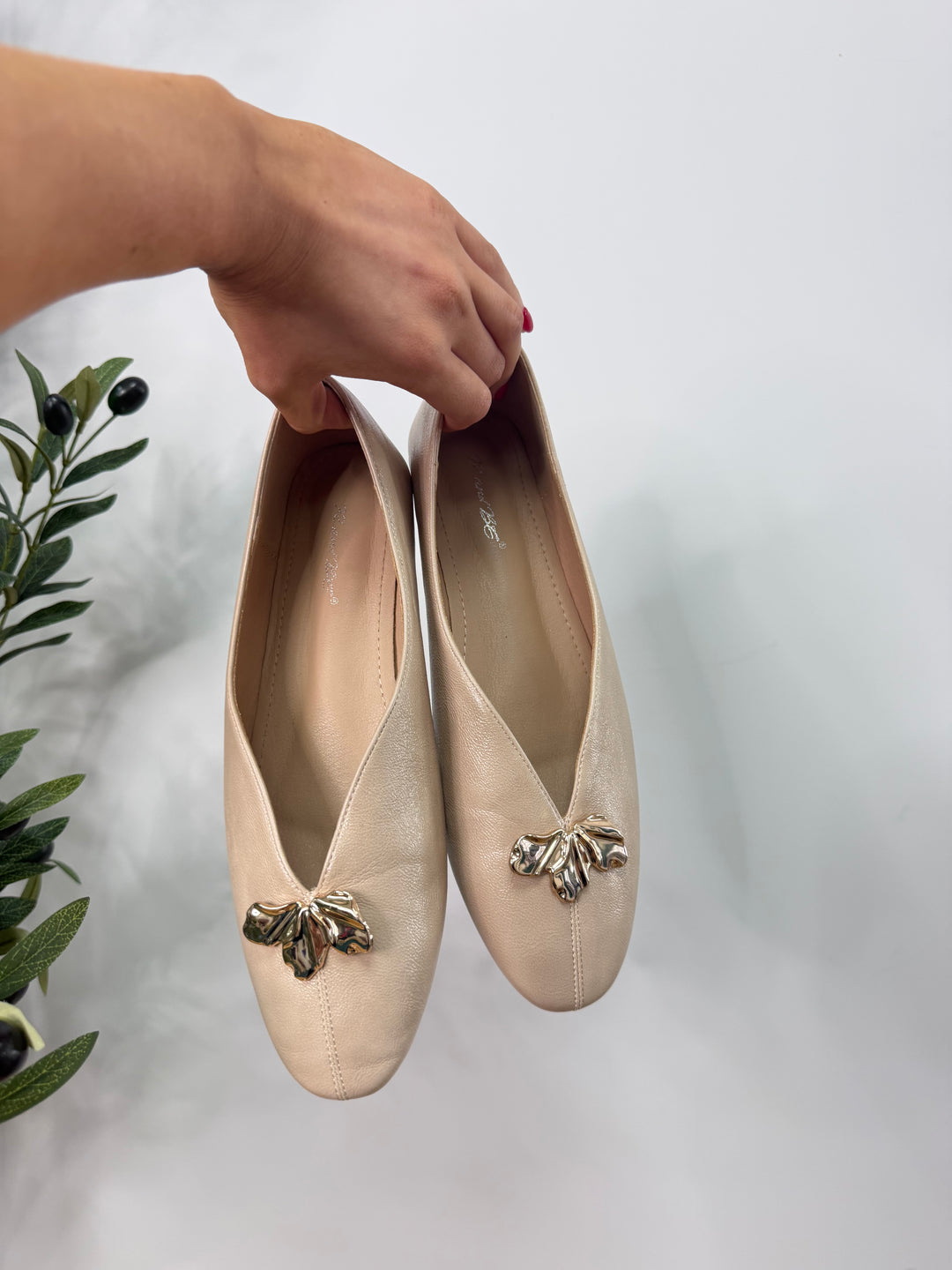 Vera Ballet Pumps - Cream