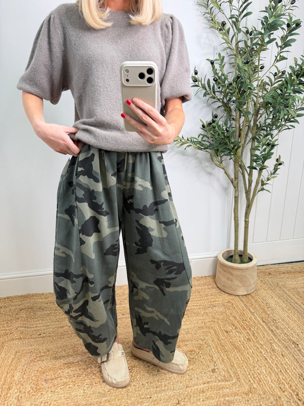 Florence Camo Barrel Joggers