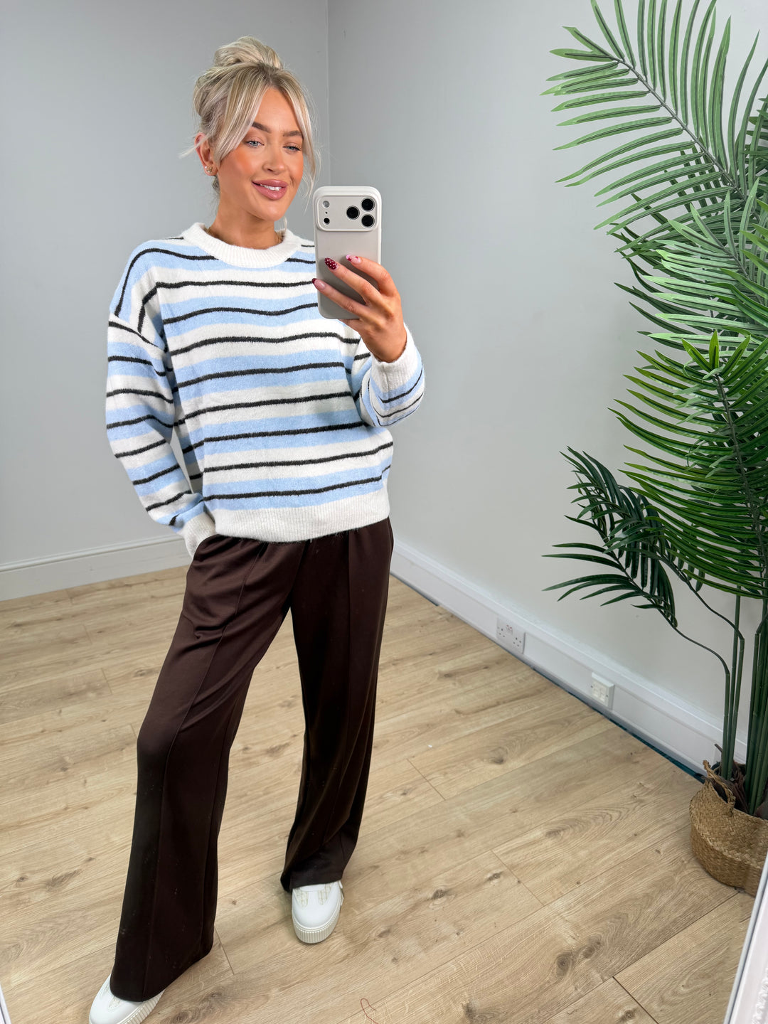 Melanie Knit - Blue & Chocolate