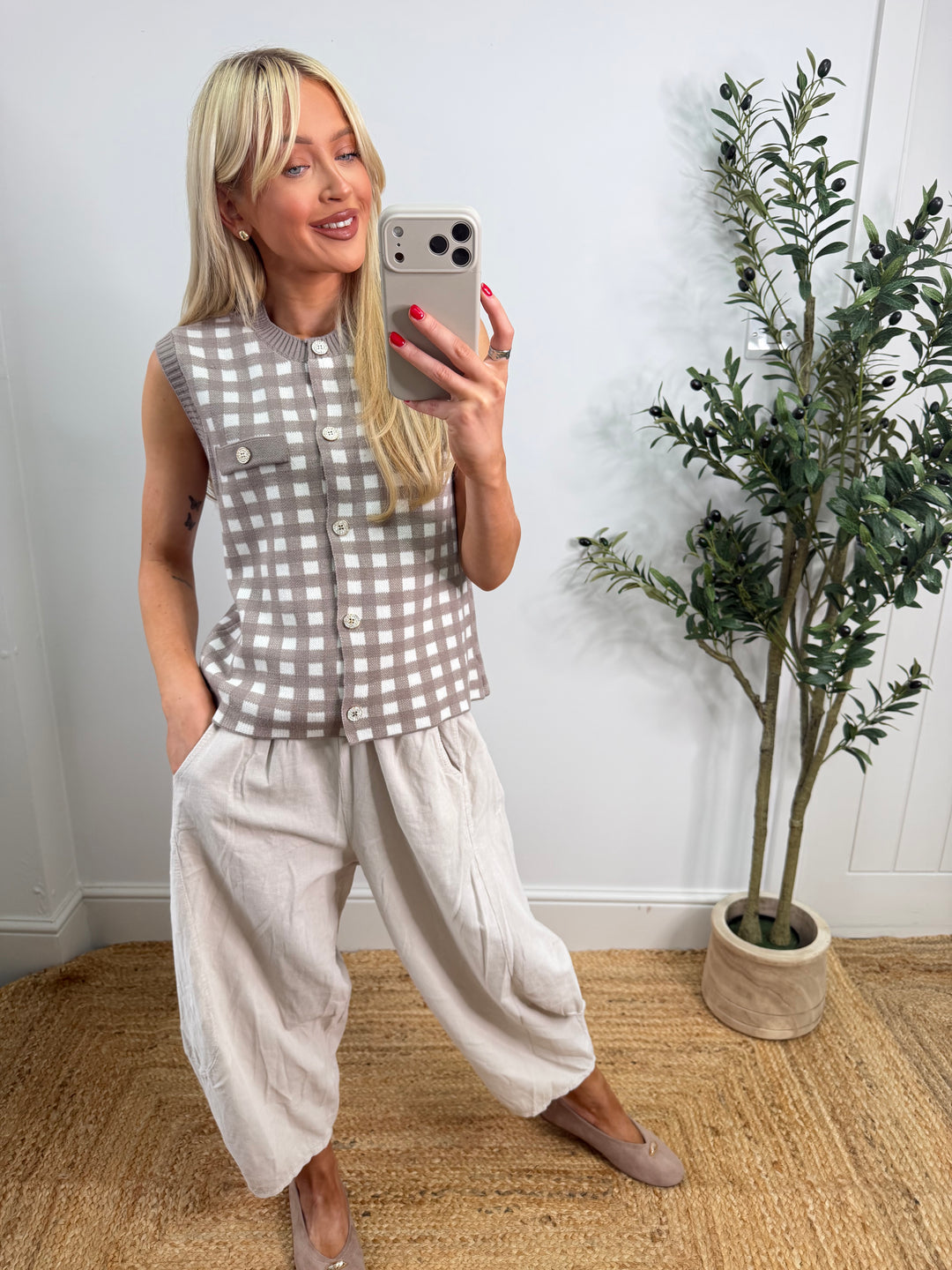 Olivia Check Knit - Mocha & Cream