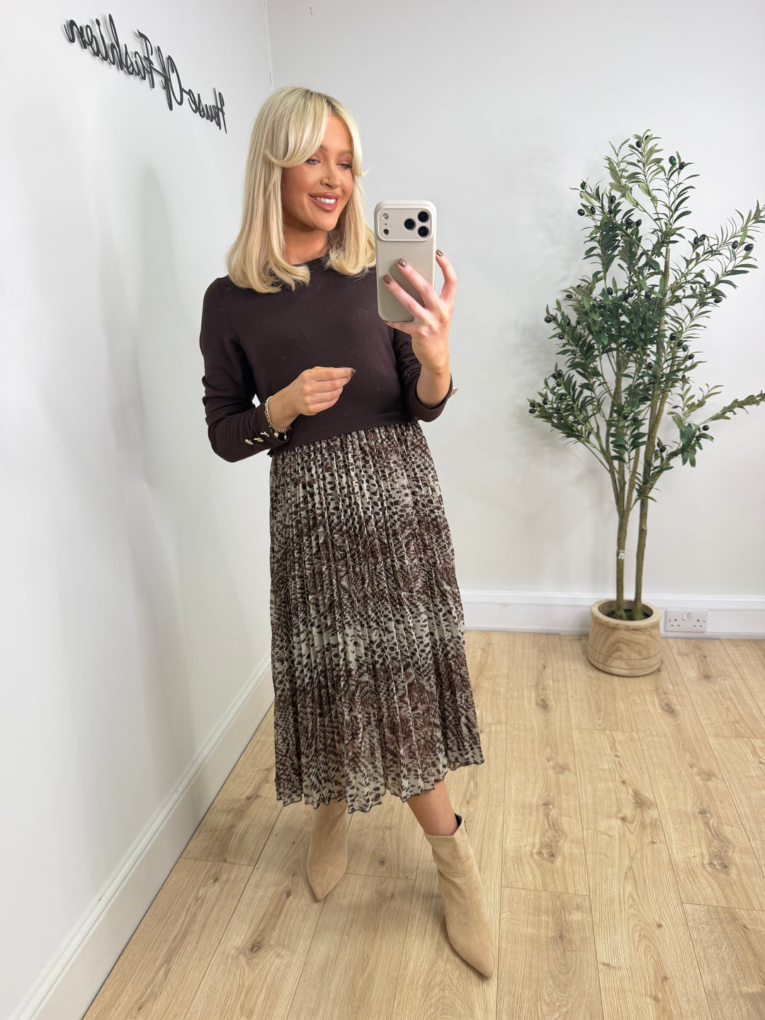Stella Leopard Dress
