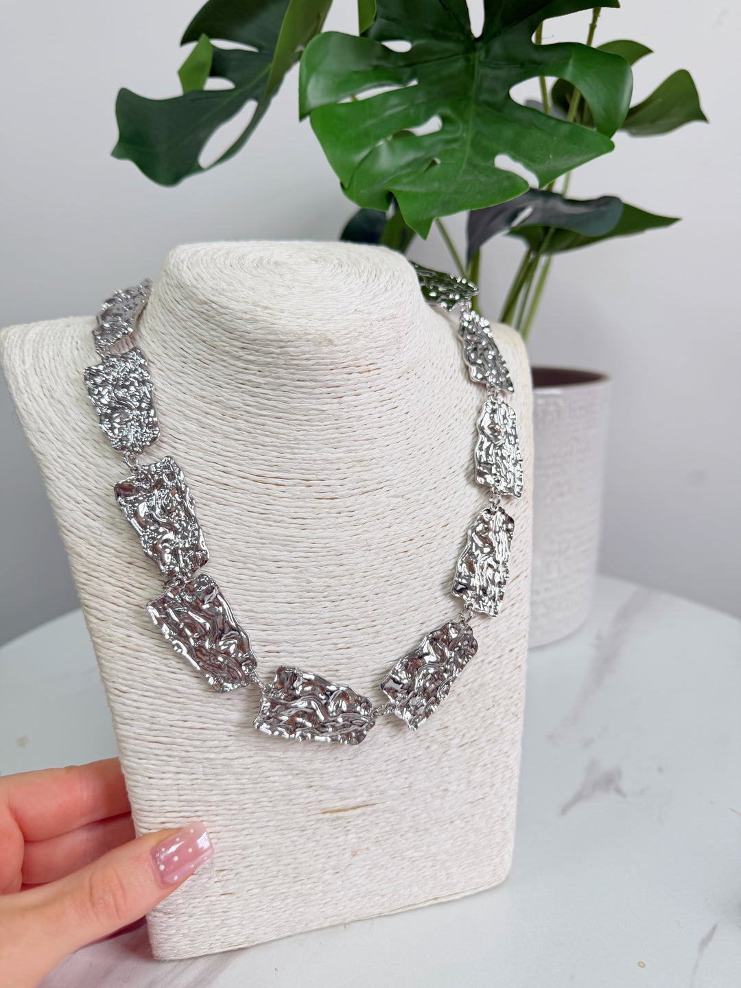Hammered Necklace - Silver
