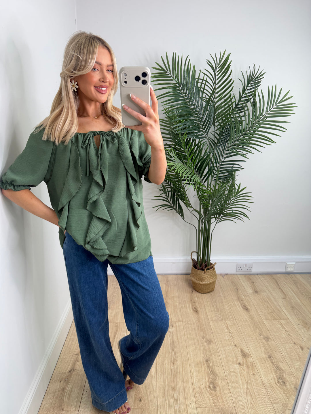 Bardot Ruffle Plain - Khaki