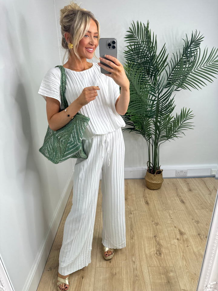 Pleated Coord - White