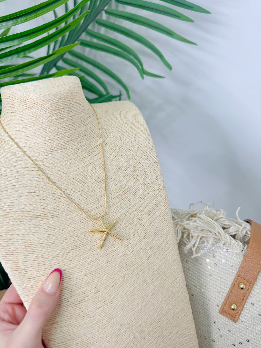 Dainty Starfish Necklace