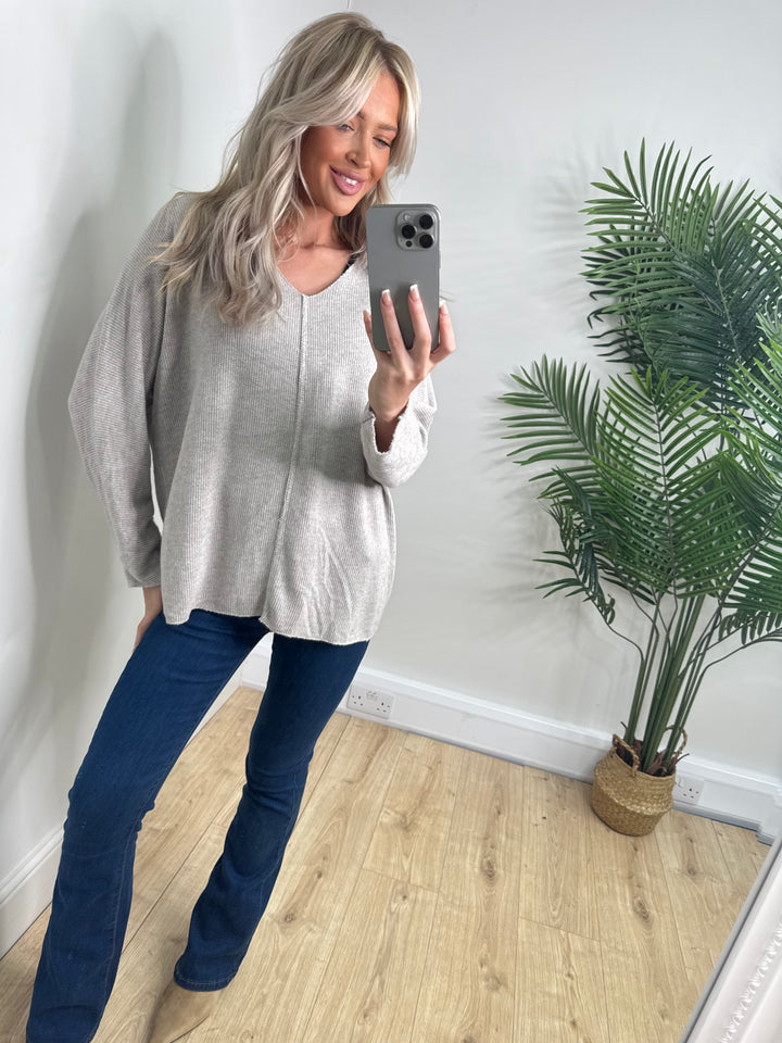 Lara Soft Knit - Light Grey