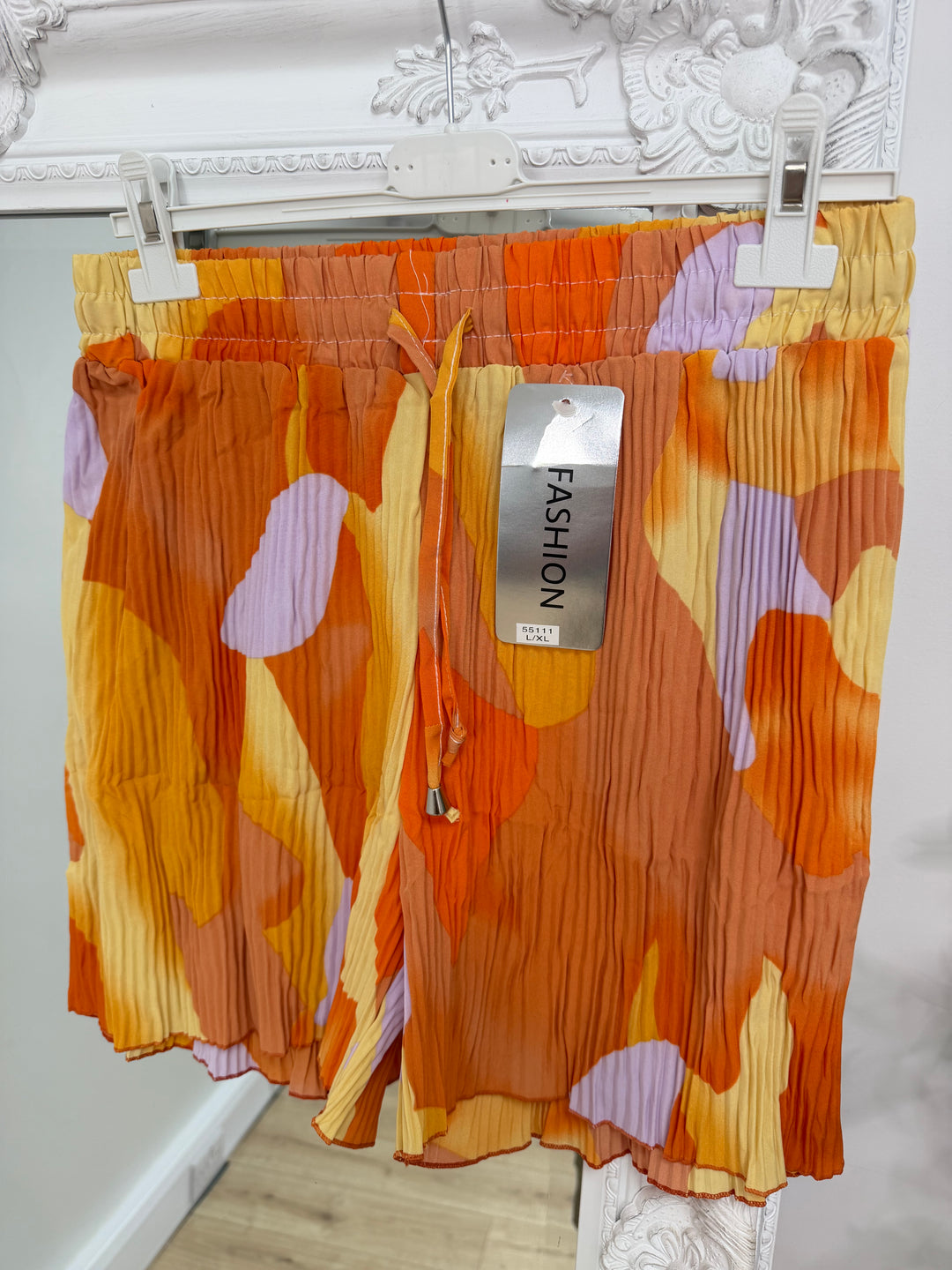 Pleated Shorts - Multi