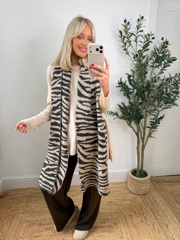 Marla Knitted Scarf - Zebra