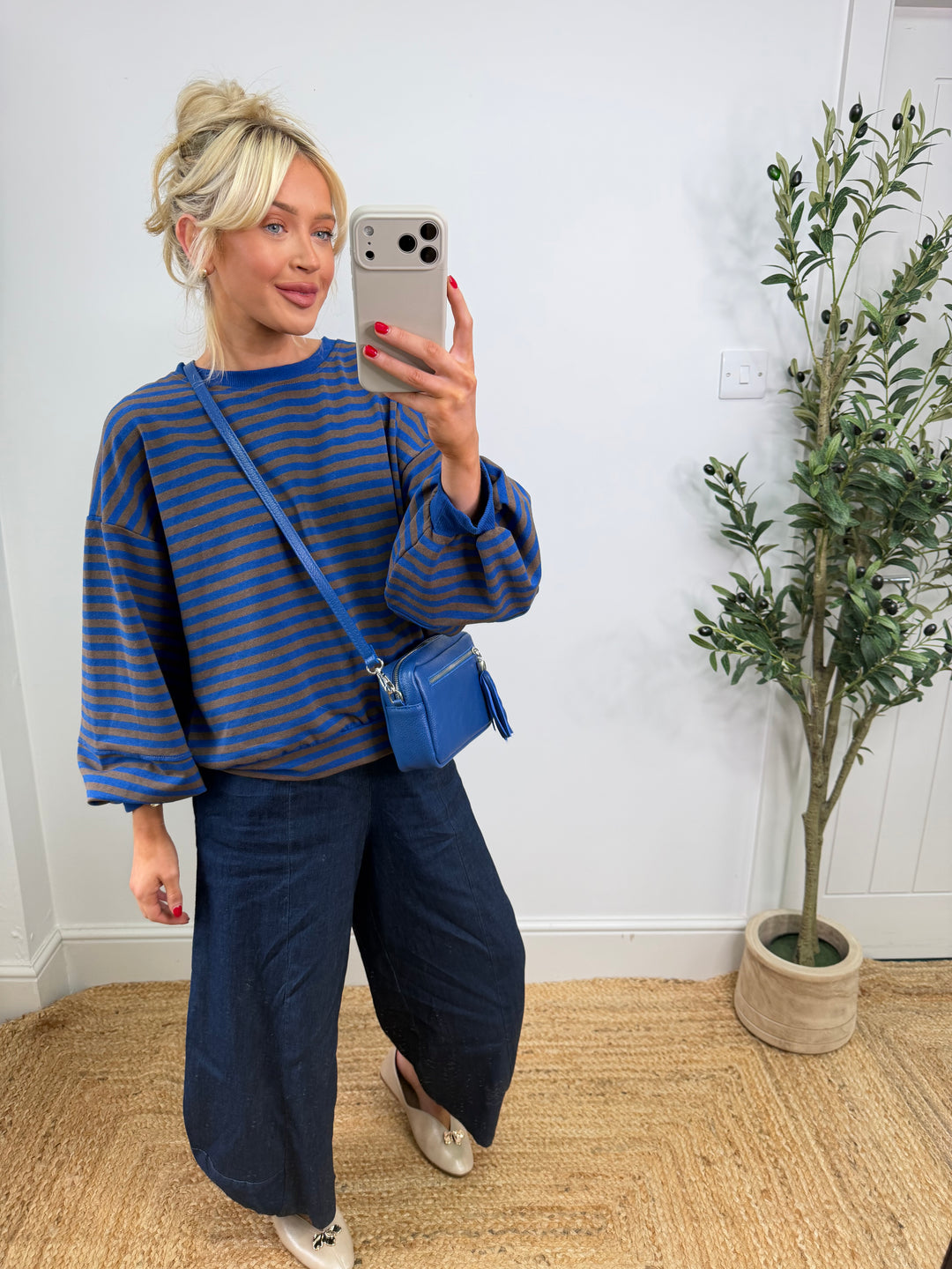 Kyra Stripe Sweatshirt - Chocolate & Blue