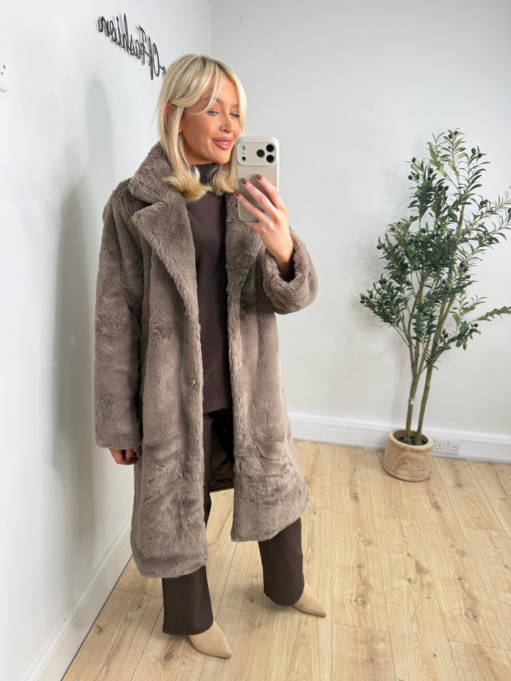 Josie Faux Fur Coat - Mocha
