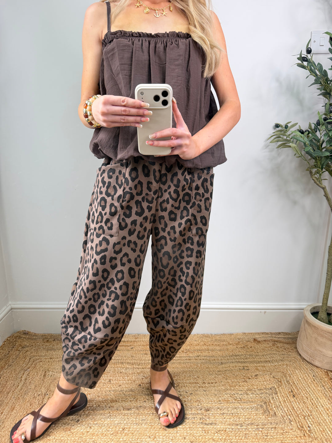 Pocket Barrel Joggers - Mocha Leopard