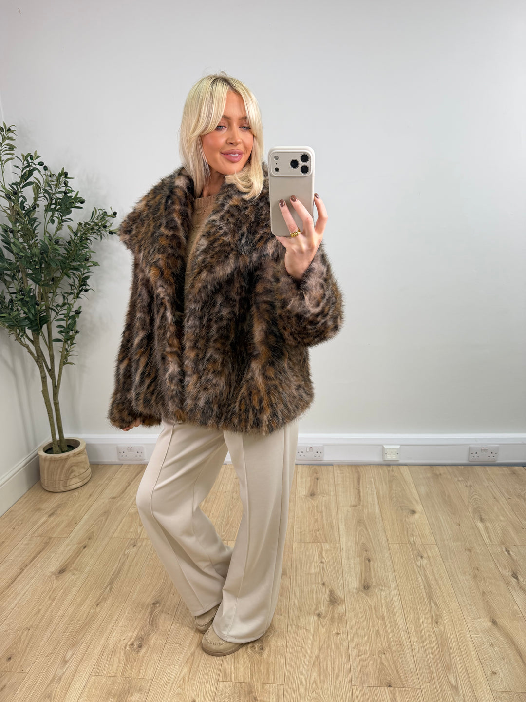 Eden Faux Fur Coat - Tan Leopard