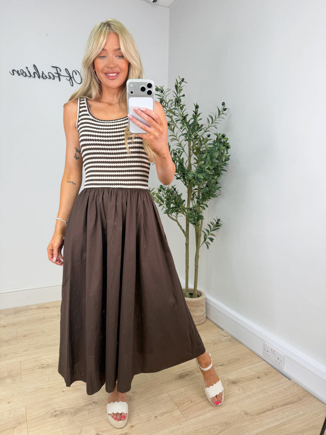 Mandie Dress - Chocolate