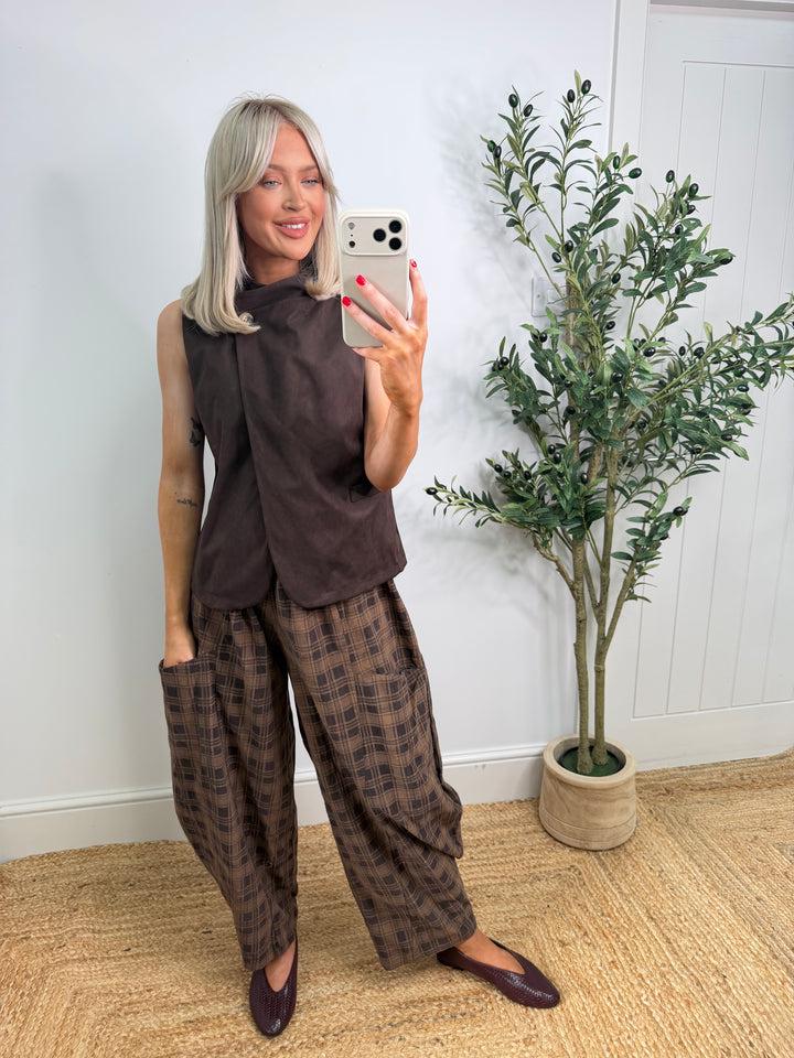 Eloise Suede Button Top - Chocolate