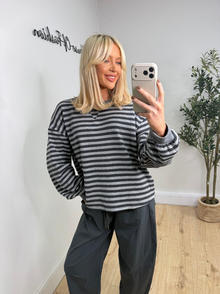 Saffron Sweatshirt - Grey