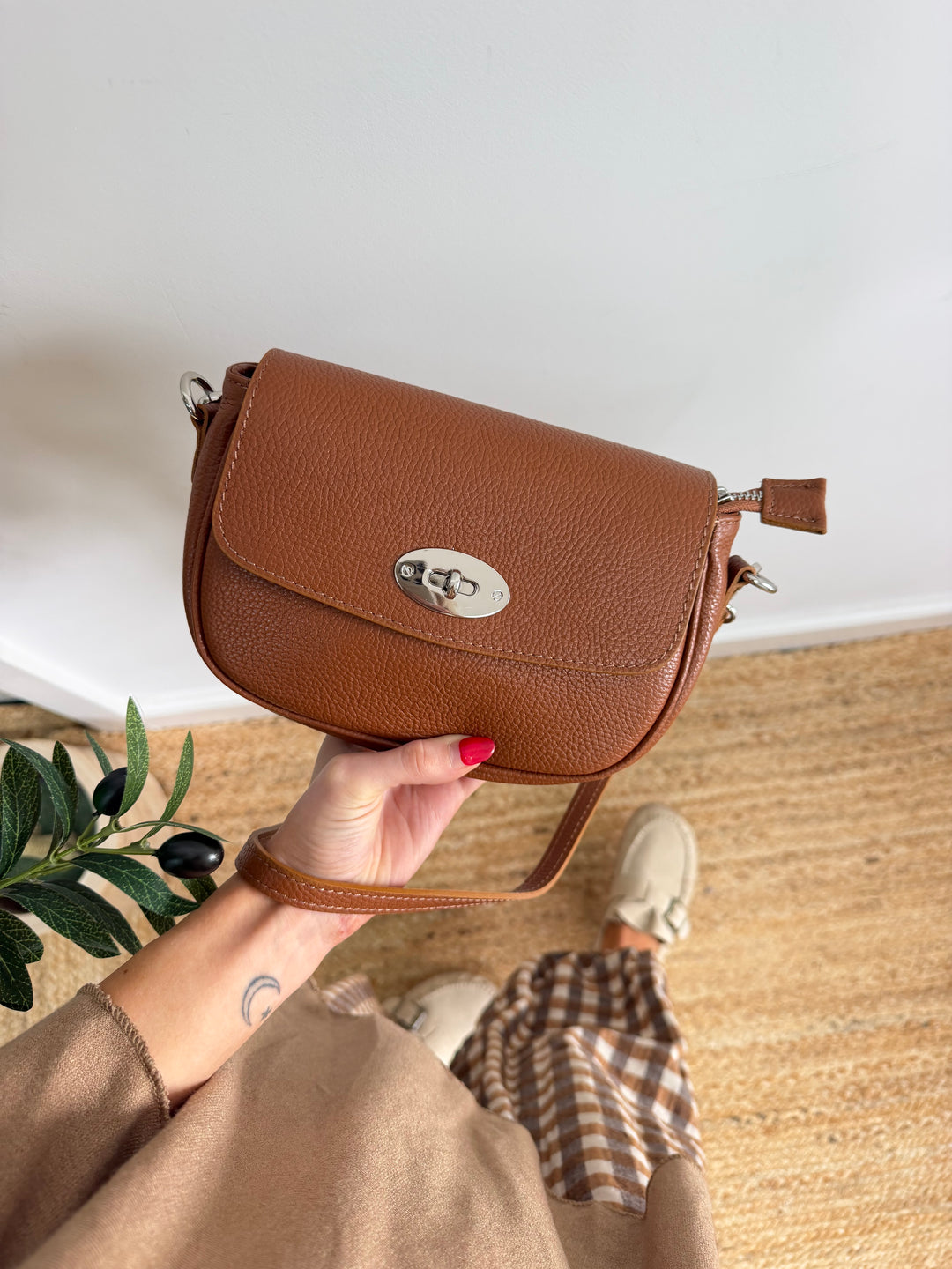 Classic Saddle Bag - Italian Real Leather Tan